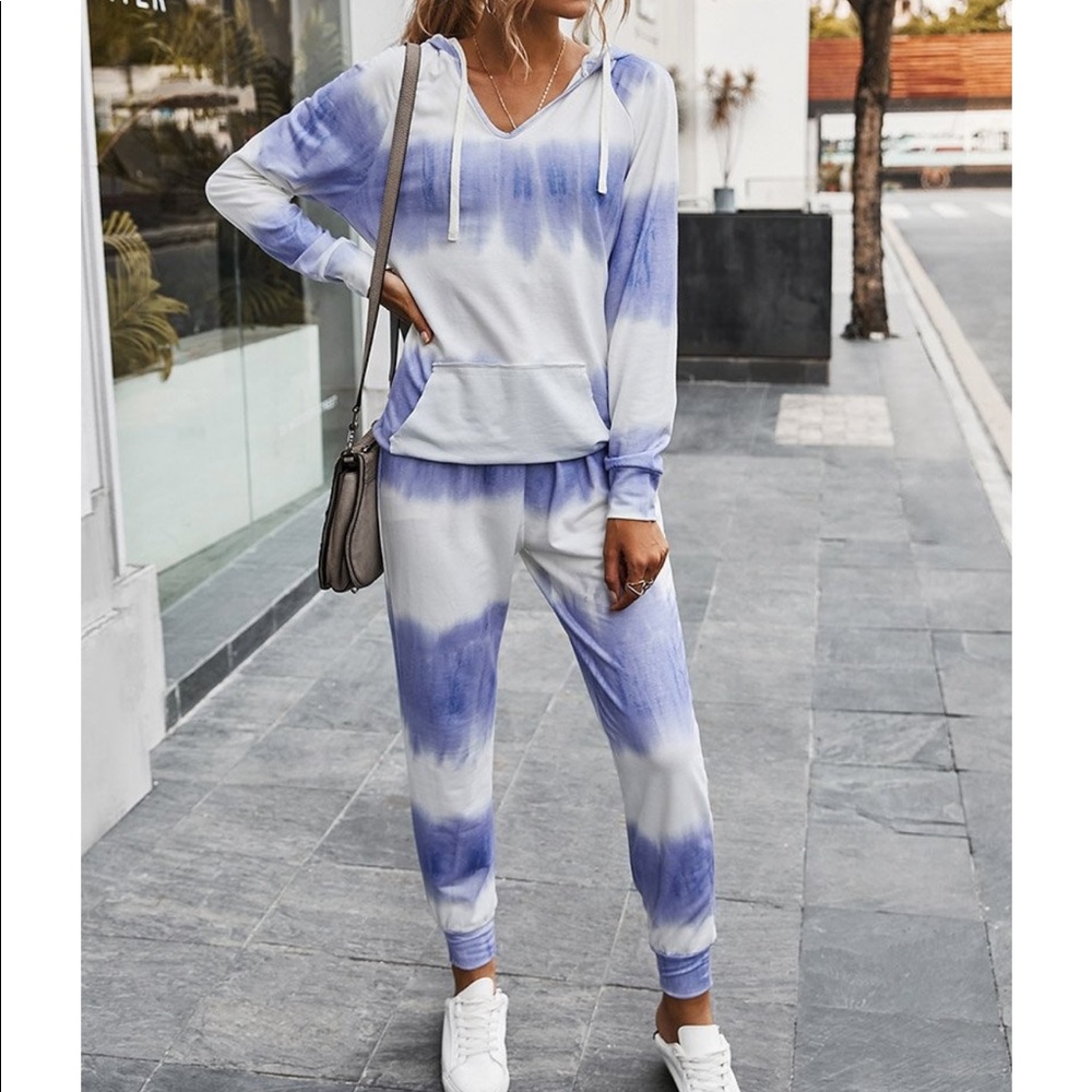 LAST ONE ! Tie-Dye Hoodie & Pants Set (UNWORN)